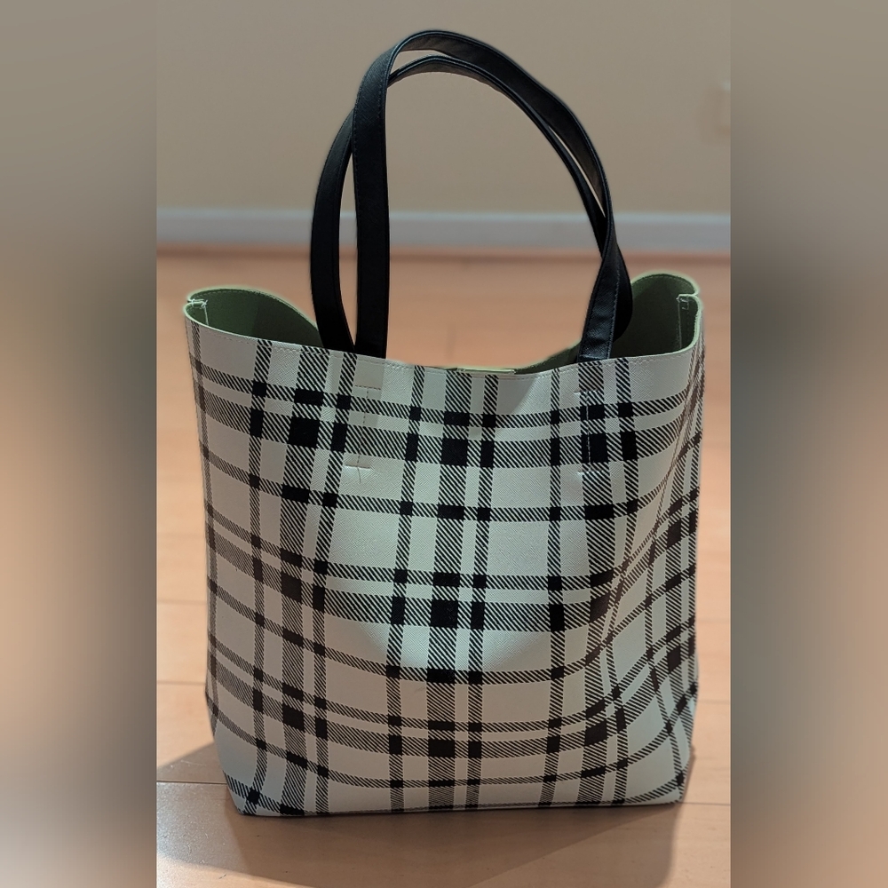Oversized Black White Plaid Tote Bag Magnetic Closure Laptop Work Travel